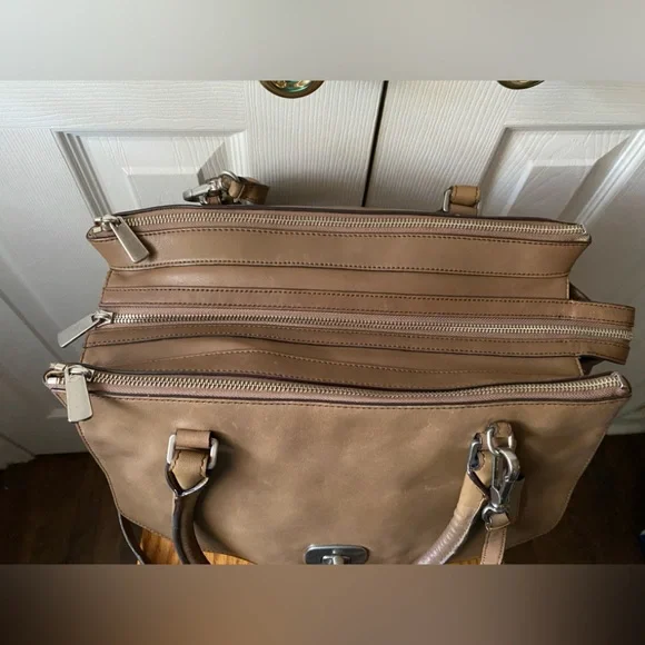 COACH Legacy Pinnacle Harper Turn Lock Satchel Tawny Brown Leather A1371-23563 - Picture 7 of 16